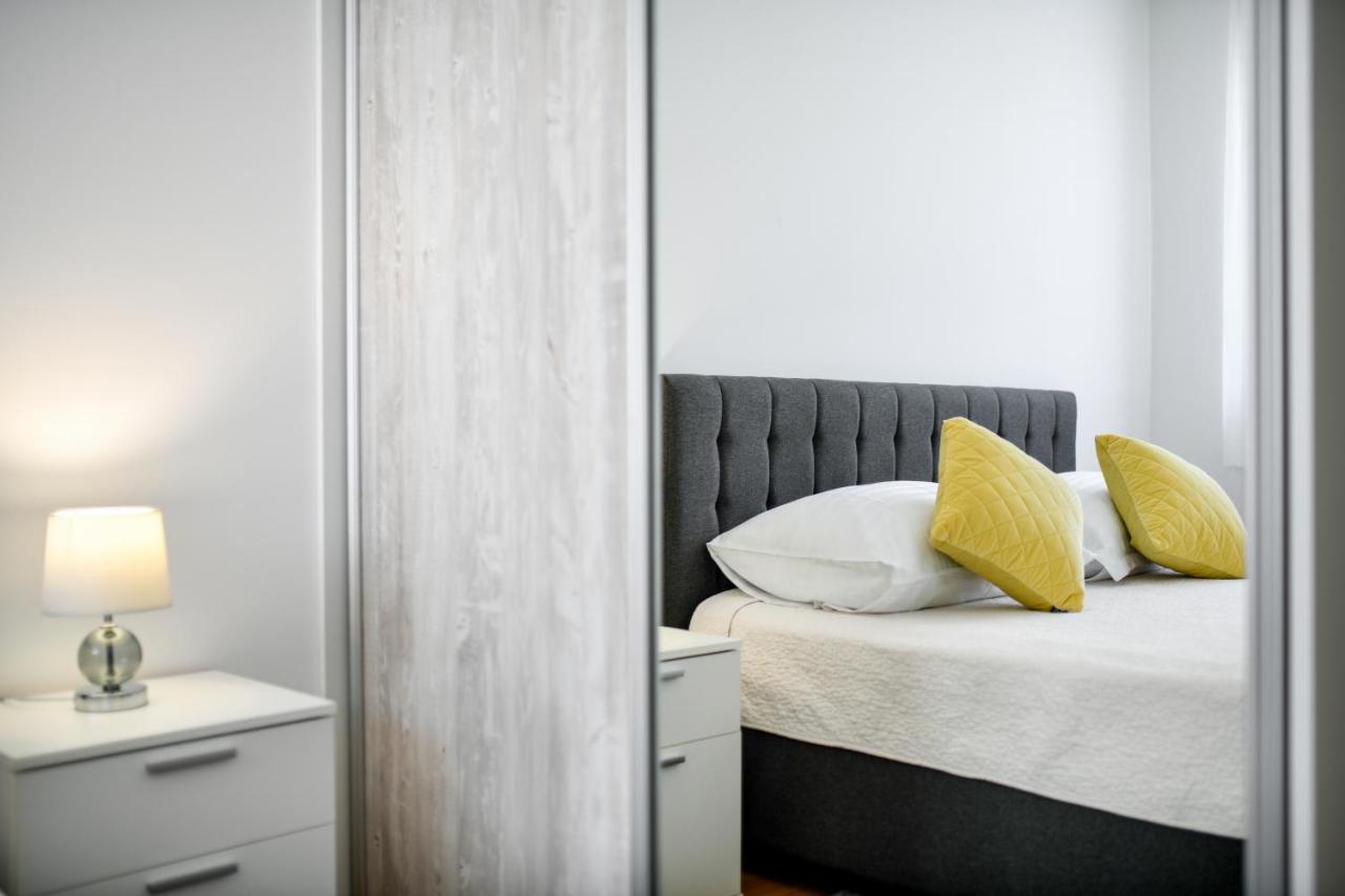Modern Apartment For 2025' Vacation In Zadar Eksteriør billede