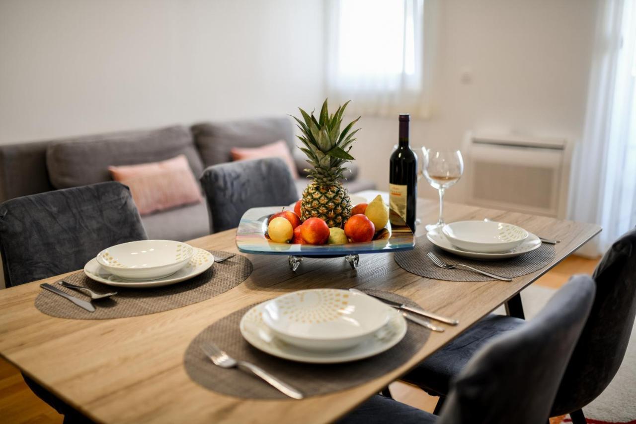 Modern Apartment For 2025' Vacation In Zadar Eksteriør billede