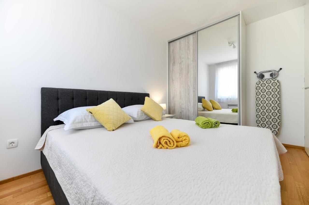 Modern Apartment For 2025' Vacation In Zadar Eksteriør billede