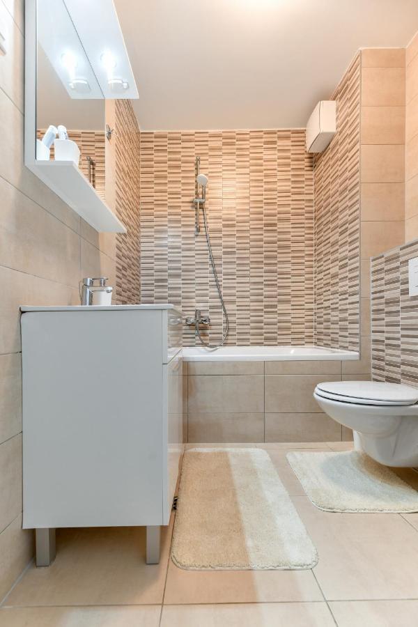 Modern Apartment For 2025' Vacation In Zadar Eksteriør billede
