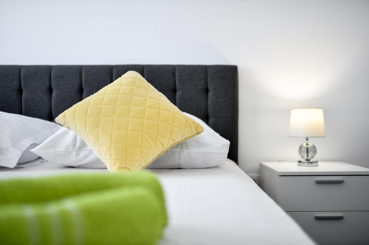 Modern Apartment For 2025' Vacation In Zadar Eksteriør billede