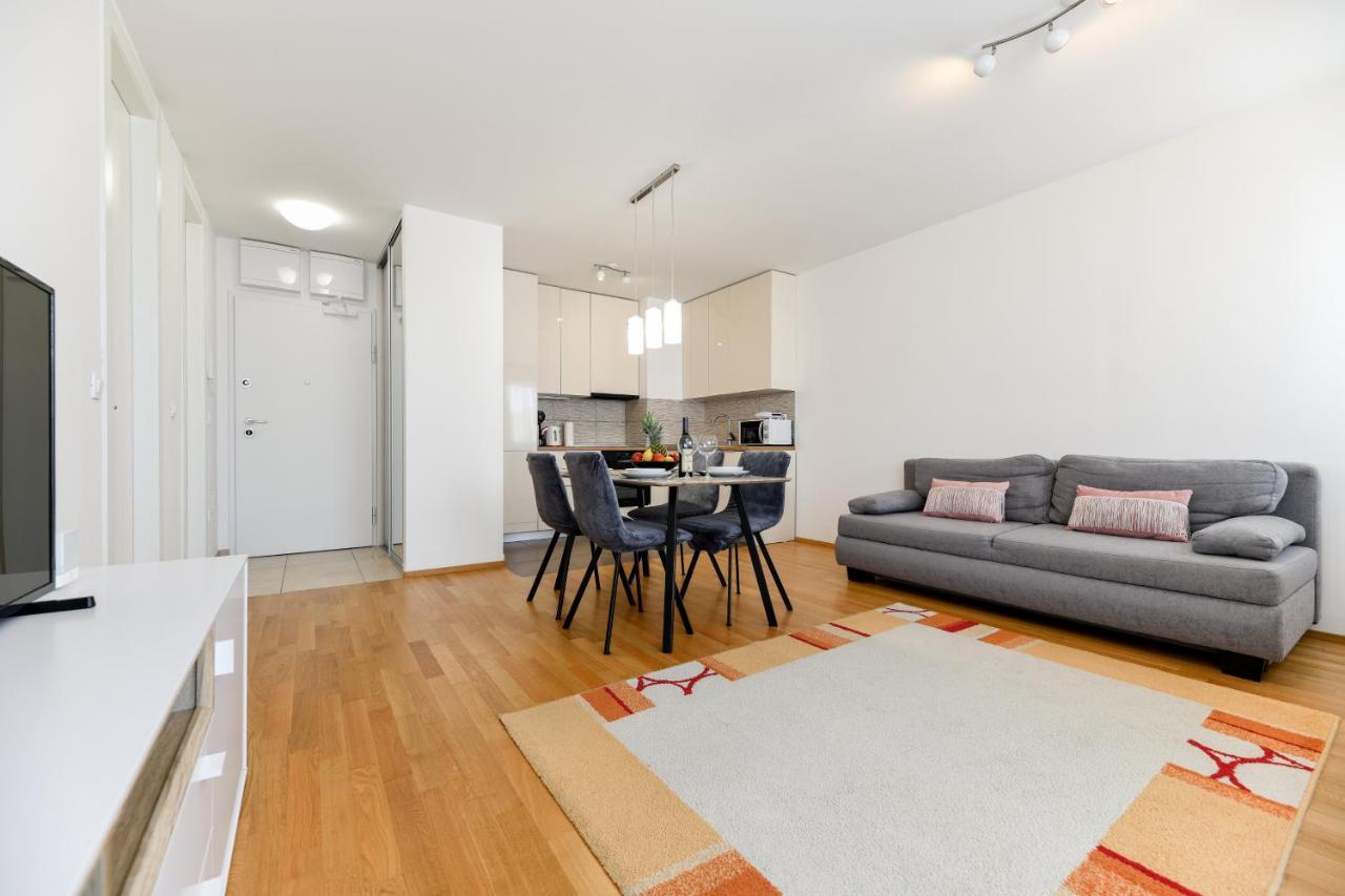 Modern Apartment For 2025' Vacation In Zadar Eksteriør billede